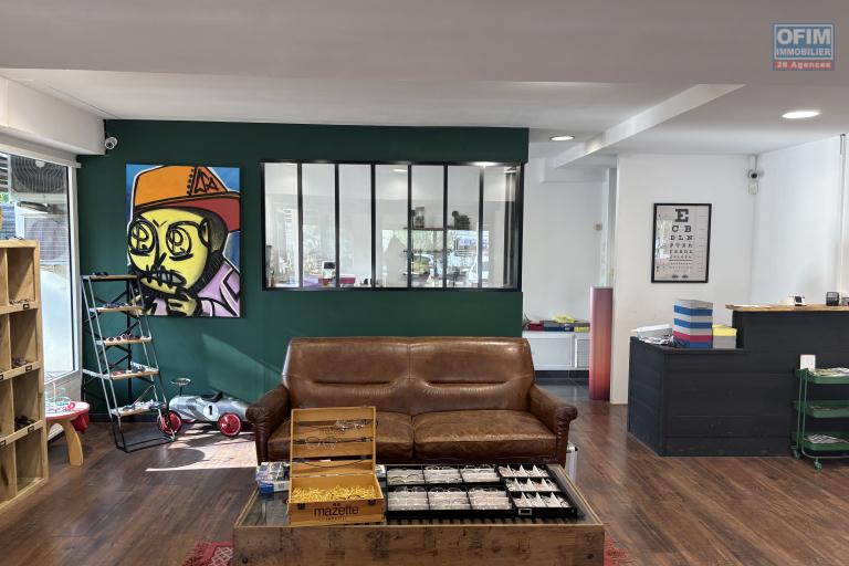 A Vendre Local Commercial Saint-Leu Centre