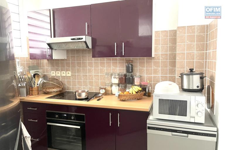 LA POSSESSION LITTORAL - BEL APPARTEMENT T3+V DANS RESIDENCE DE BON STANDING