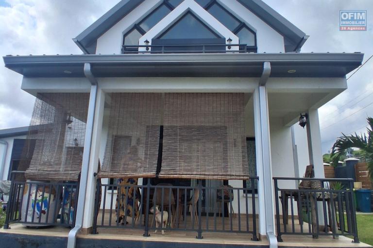 A LOUER Superbe maison de type F4 sur la Saline Les Hauts