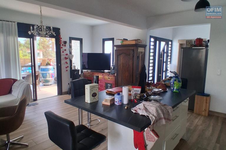 A LOUER Superbe maison de type F4 sur la Saline Les Hauts