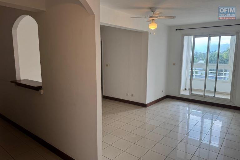 A louer- bel appartement de type F3 Proche centre ville