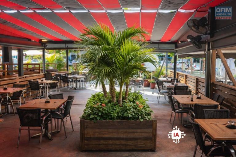 A Vendre Restaurant LE GRILLADIN Place du Marché à Saint-Gilles les Bains | 236 500€