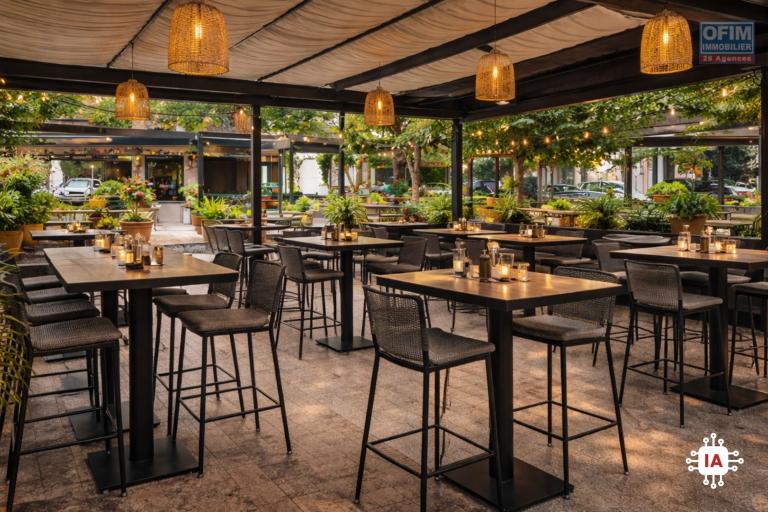 A Vendre Restaurant LE GRILLADIN Place du Marché à Saint-Gilles les Bains | 236 500€