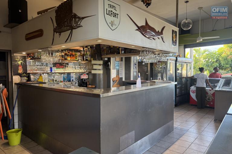 A Vendre -Fonds de Commerce Bar Licence IV/ Restaurant de 160m2