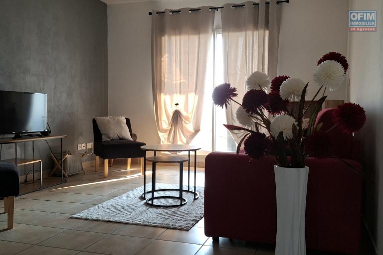 A louer  &agrave; Saint Leu bel appartement T2 meubl&eacute; avec vue mer panoramique