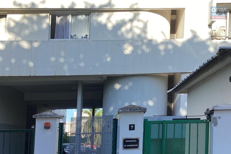 À louer – Studio a Saint - Clotilde