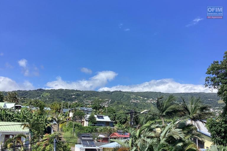 &Agrave; LOUER &ndash; Appartement F4 meubl&eacute; et enti&egrave;rement &eacute;quip&eacute; a Sainte - Marie