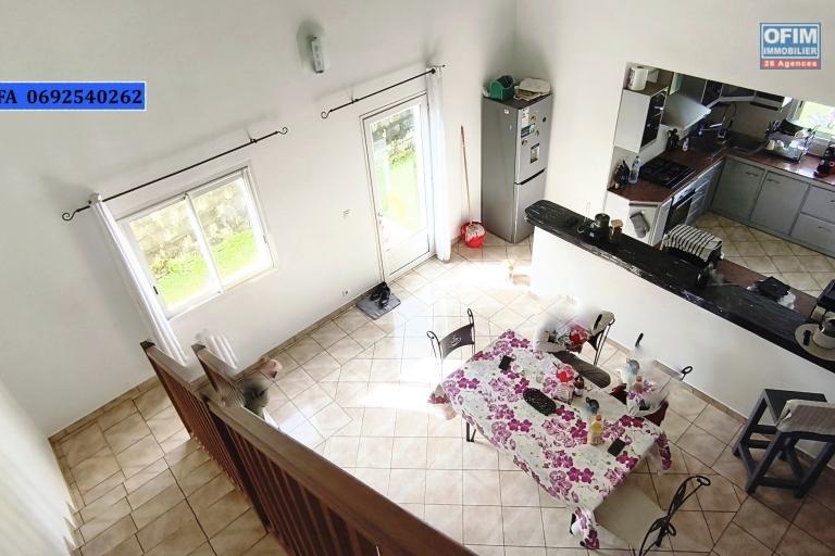 A louer belle villa F6 de 163 m2 avec vue mer et montagne