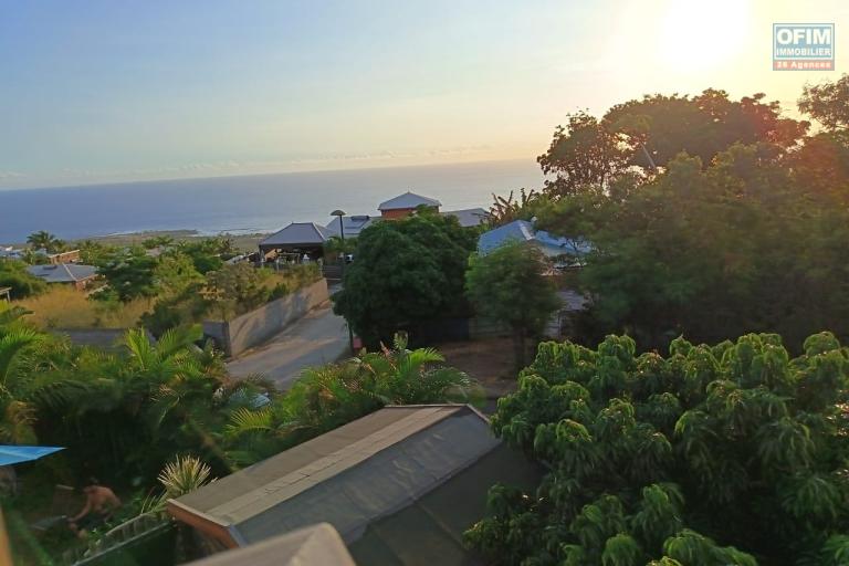 A VENDRE MAISON F4 DE 180 M2 DE SURFACE AVEC PISCINE ET VUE MER A ST LEU