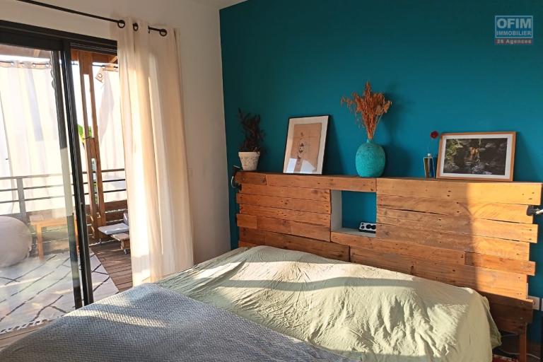 A VENDRE MAISON F4 DE 180 M2 DE SURFACE AVEC PISCINE ET VUE MER A ST LEU