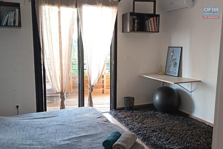 A VENDRE MAISON F4 DE 180 M2 DE SURFACE AVEC PISCINE ET VUE MER A ST LEU