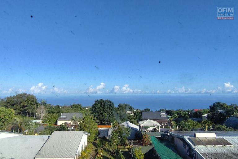 A LOUER superbe maison NEUVE de type F4- VUE MER au GUILLAUME SAINT-PAUL