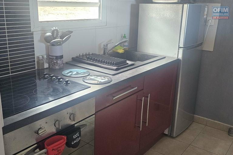 A louer appartement T2 vide à Saint Leu avec vue mer et environnement calme