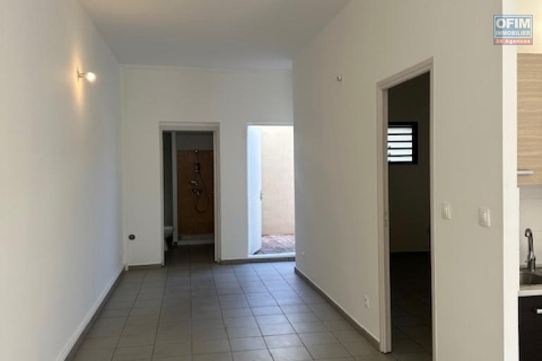 Un charmant F2 en plein centre de Saint-Louis &agrave; l'&icirc;le de la R&eacute;union