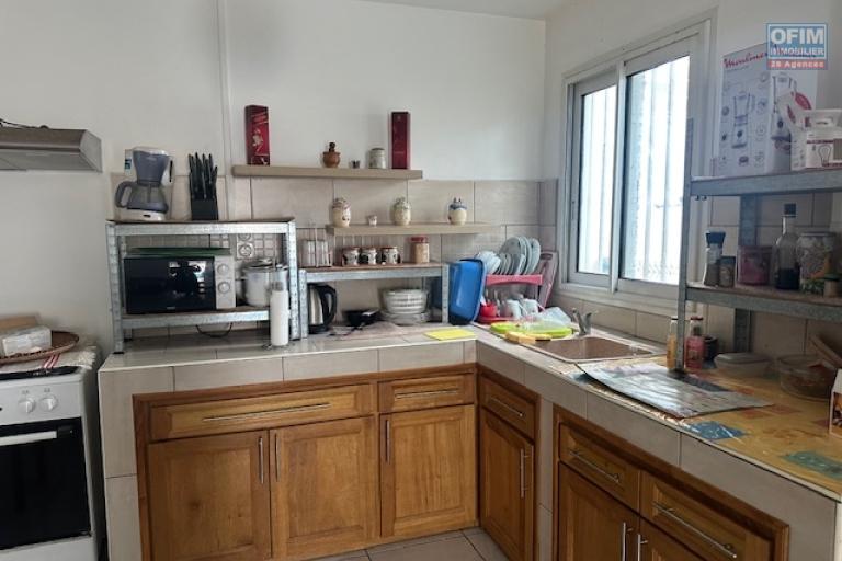 Une jolie maisonnette F2 meubl&eacute;e de 51m2 &agrave; Terre-Sainte ile de la R&eacute;union