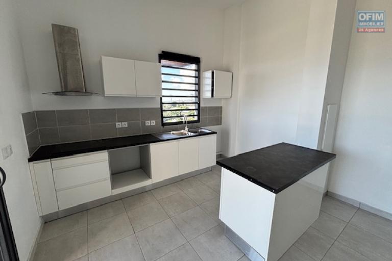 A louer T4 dans la residence Castel ROC, route du bois de nefles à Ste Clotilde