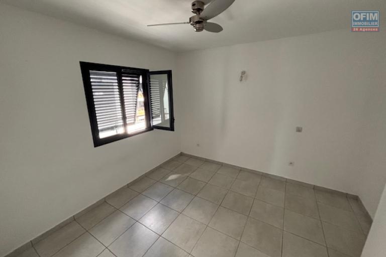 A louer T4 dans la residence Castel ROC, route du bois de nefles à Ste Clotilde