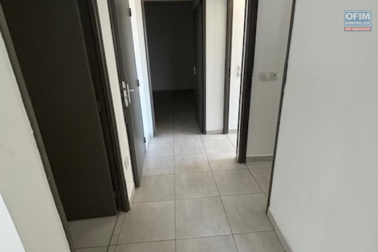 A louer T4 dans la residence Castel ROC, route du bois de nefles à Ste Clotilde