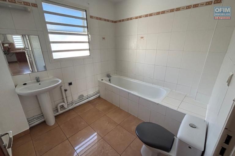 À louer – T4 Duplex – Résidence Pluie d’Or