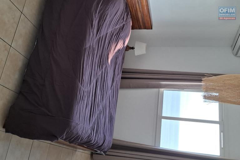 A louer  &agrave; Saint Leu bel appartement T2 meubl&eacute; avec vue mer panoramique
