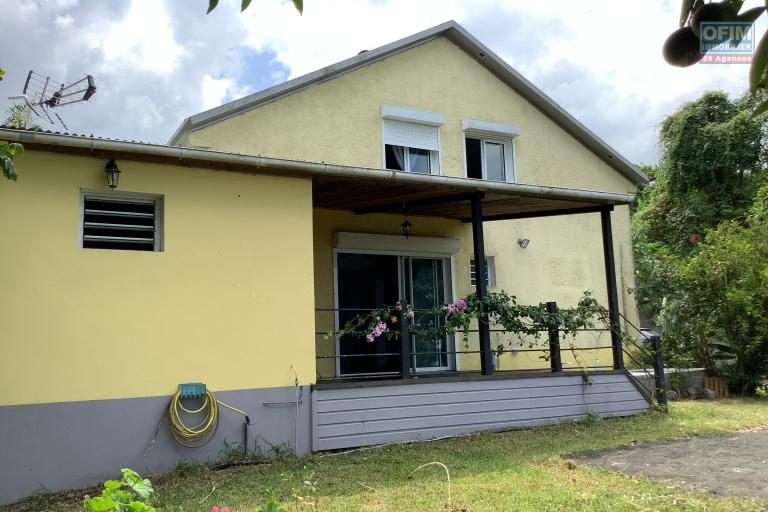A louer villa meubée f4 la riviere saint louis