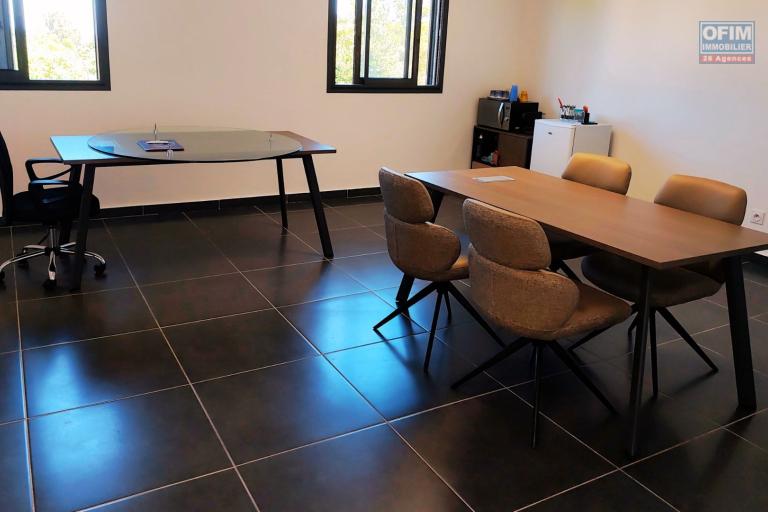  A LOUER Local Commercial / Professionnel de 53m2 | Secteur Ligne des Bambous Saint-Pierre - Tampon