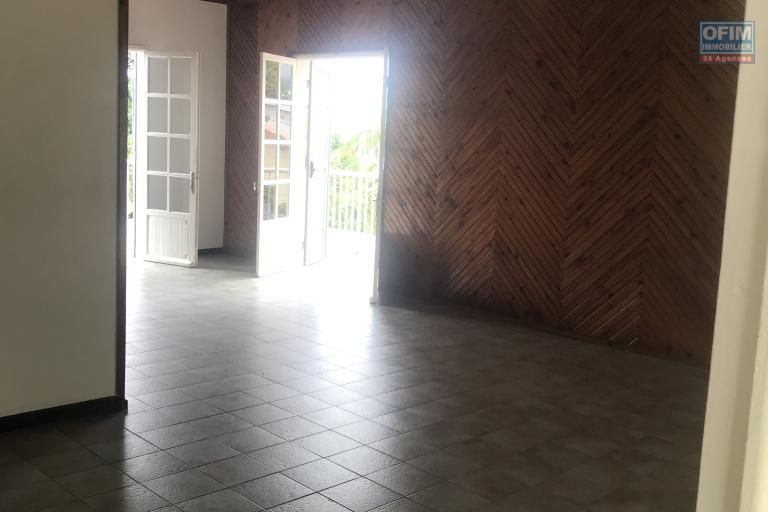 A louer villa F4 a la rivi&egrave;re saint louis