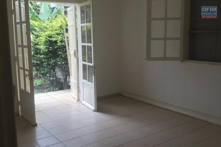 A louer villa F4 a la rivi&egrave;re saint louis