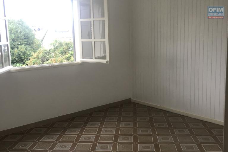 A louer villa F4 a la rivi&egrave;re saint louis