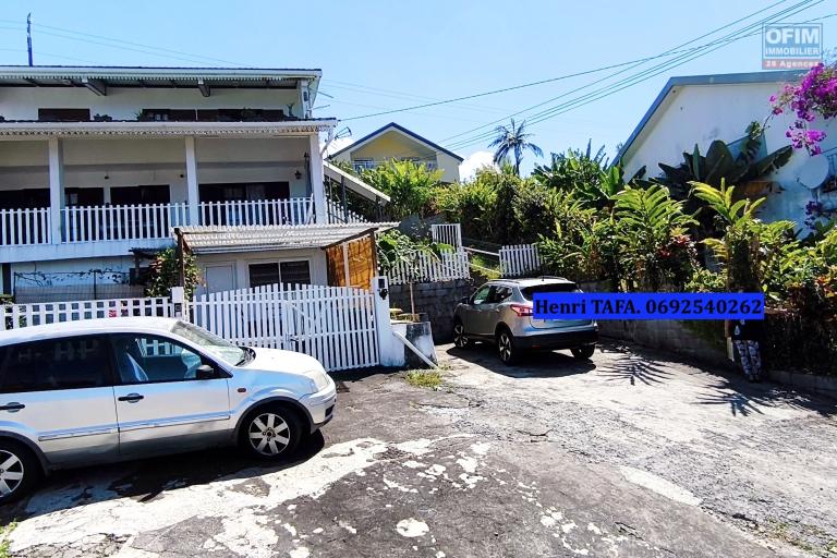 Ensemble immobilier &agrave; Vincendo