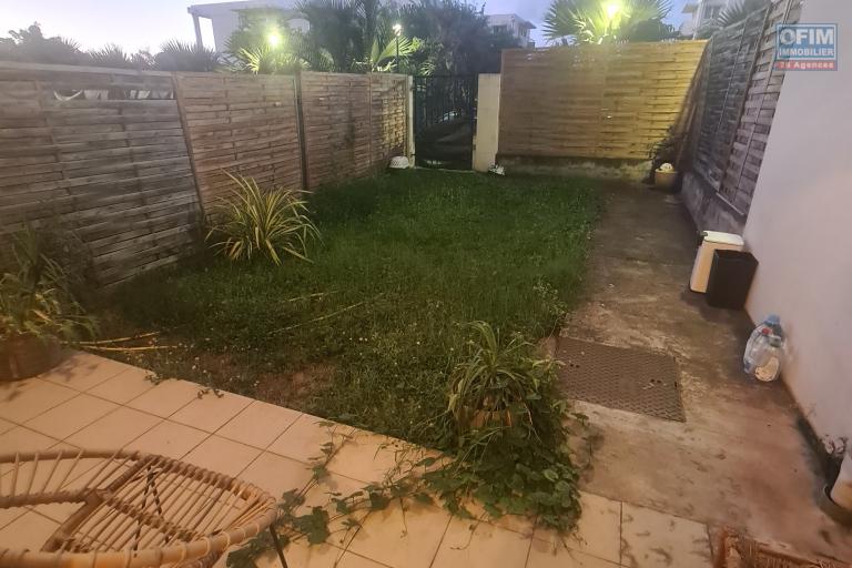 A vendre bel et spacieux appartement de type F2 de standing sur la r&eacute;sidence KELLER  &agrave; Sainte Clotilde