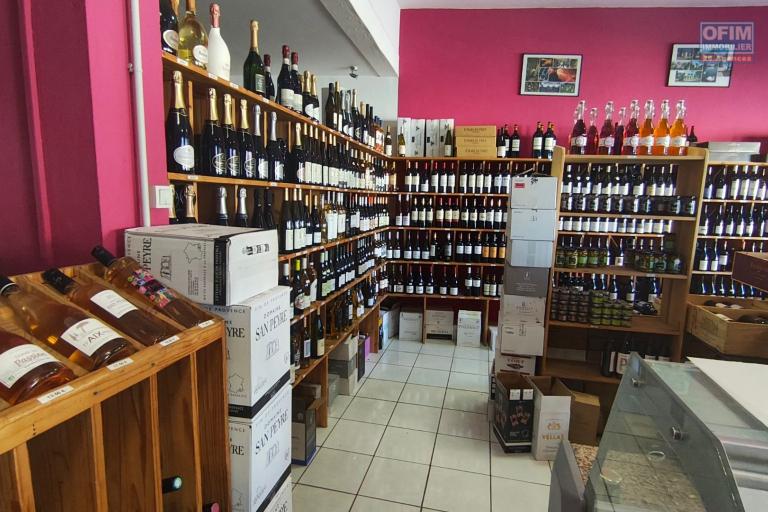 A VENDRE 49 500&euro; | Fond de commerce la CAVE O BULLES | Caviste au Tampon