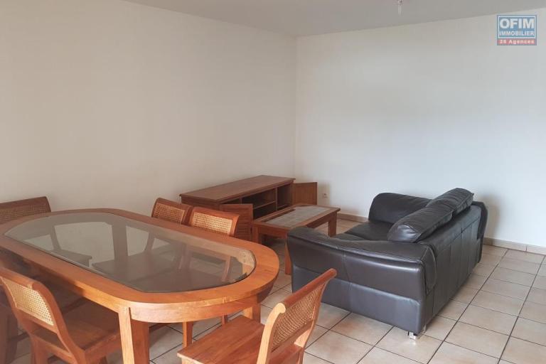A louer joli appartement F2 MEUBLE au centre ville du Tampon