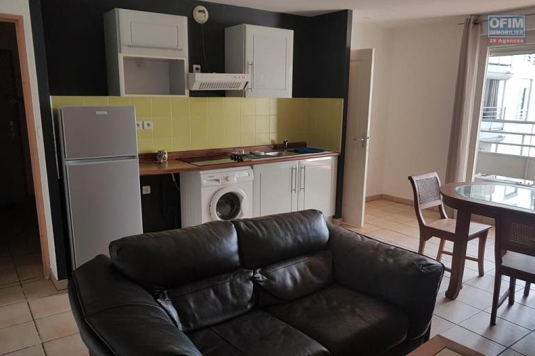 A louer joli appartement F2 MEUBLE au centre ville du Tampon