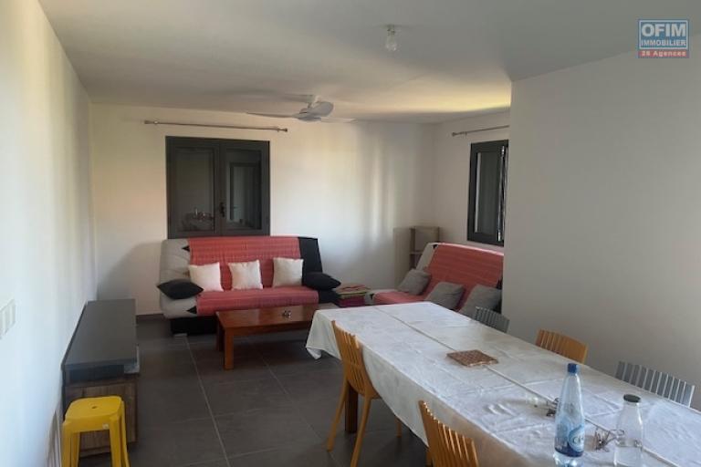 Location villa F5 meubl&eacute;e &ndash; Vue agr&eacute;able &agrave; L&rsquo;&Eacute;tang-Sal&eacute; les Hauts