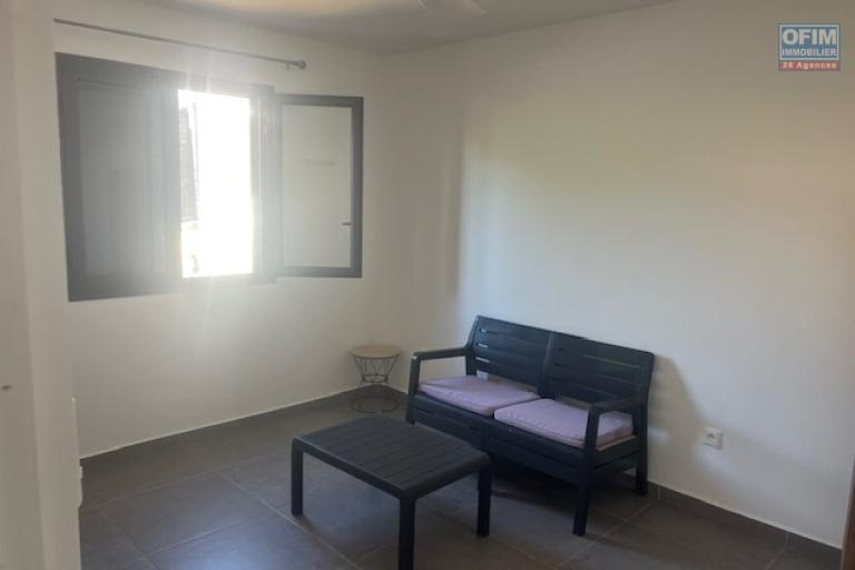 Location villa F5 meubl&eacute;e &ndash; Vue agr&eacute;able &agrave; L&rsquo;&Eacute;tang-Sal&eacute; les Hauts