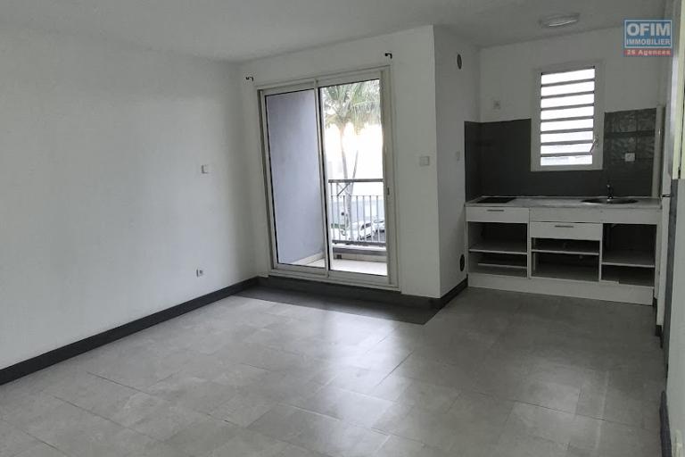 LOUER STUDIO 22,74 m2 - SAINTE MARIE