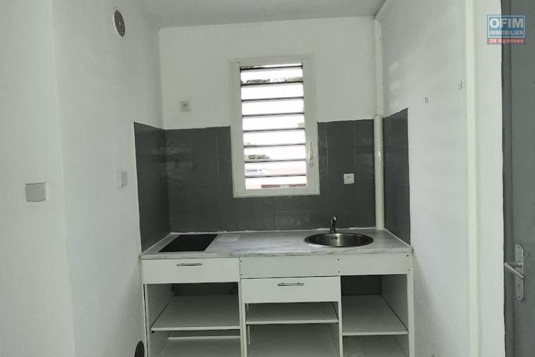 LOUER STUDIO 22,74 m2 - SAINTE MARIE