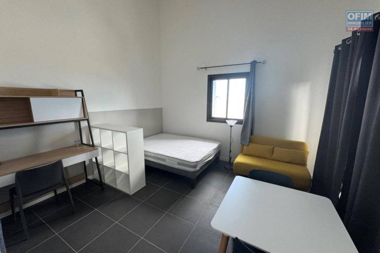 A louer studios neufs pour &eacute;tudiants , MEUBLE ET EQUIPE,  haut de gamme le tampon centre ville