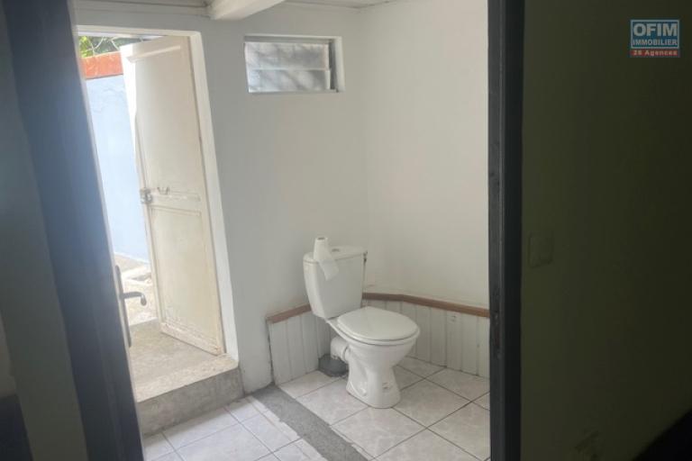 A Louer local commercial de 22m2 centre ville l'ETANG SALE LES HAUTS