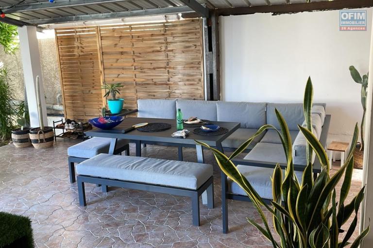 A louer grand Appartement T4 sur ETANG SALE LES BAINS avec un beau et grand jardin