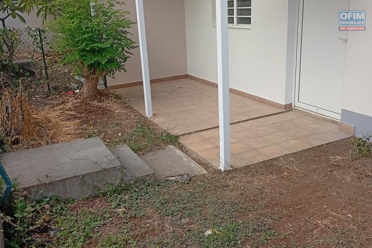 A LOUER APPARTEMENT T2 EN REZ DE JARDIN DE 52 M2 A LA SALINE LES BAINS