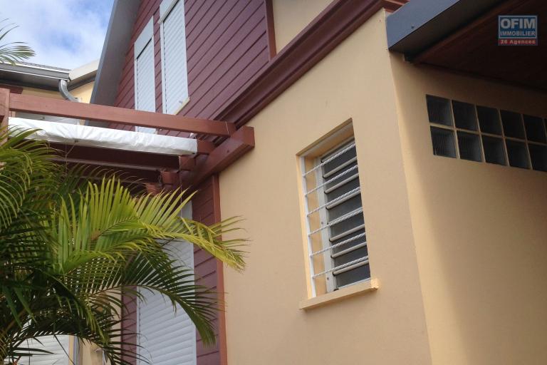 A LOUER MAISON F6 - GRANDE MONTEE - SAINTE MARIE