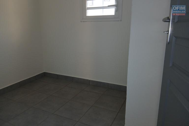 A louer appartement T3 sur le bas de la Possession