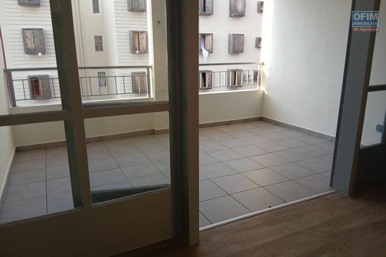 A louer appartement T3 sur le bas de la Possession