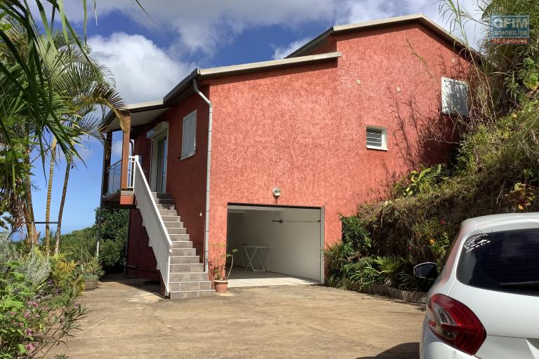A louer maison meubl&eacute;e dans un &eacute;crin de verdure