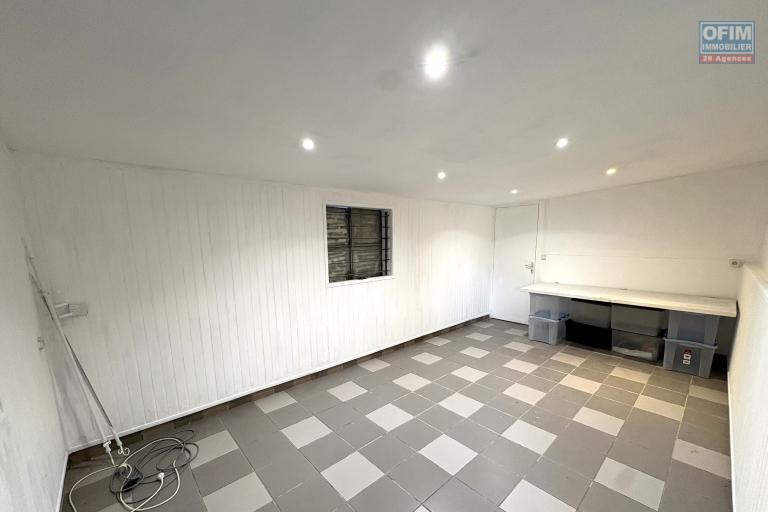 A Vendre Maison 3 chambres avec garage à Saint-Benoit