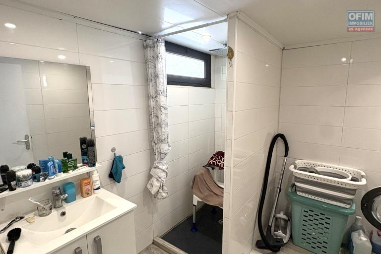 A Vendre Maison 3 chambres avec garage à Saint-Benoit