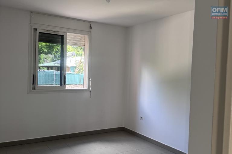 A louer très bel appartement F3 sur la résidence COQUELICOTS 4 à Sainte Clotilde.
