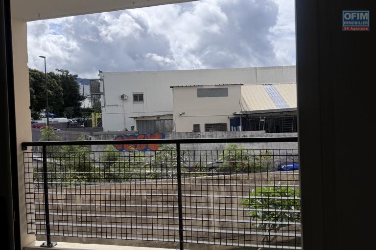 A louer très bel appartement F3 sur la résidence COQUELICOTS 4 à Sainte Clotilde.